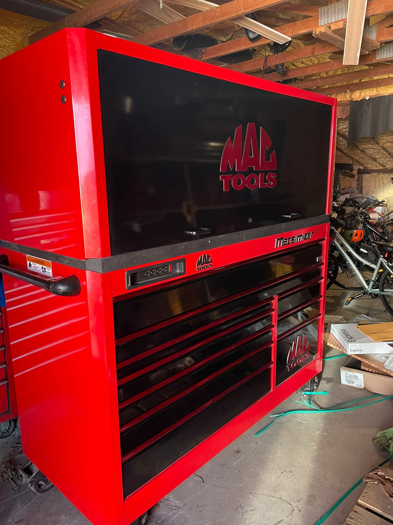 Macsimizer tool box with hutch Tool Storage & Benches Pembroke Kijiji