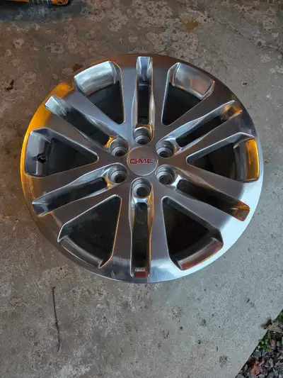 Bolt Pattern: 6x120 mm Factory Fitment: 2015–2020 GMC Canyon and Chevrolet Colorado mid-size trucks....