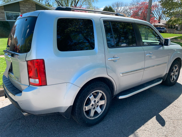 2011 Honda Pilot  in Cars & Trucks in St. Catharines - Image 4