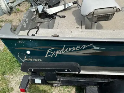 Lund 1800 Explorer featuring a durable aluminium hull and a 90 Honda 4 stroke tiller. Lund bunk trai...