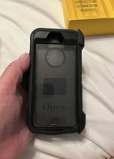 OtterBox Defender Case for iPhone 5/5s/se, View more