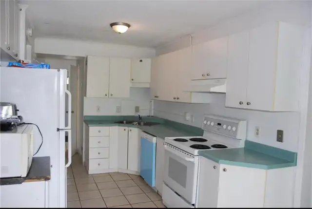 room for rent Waterloo Laurier in Room Rentals & Roommates in Kitchener / Waterloo - Image 3