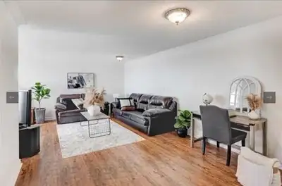 ONE PRIVATE AVAILABLE  IN NEWLY RENOVATED  CONDO APARTMENT