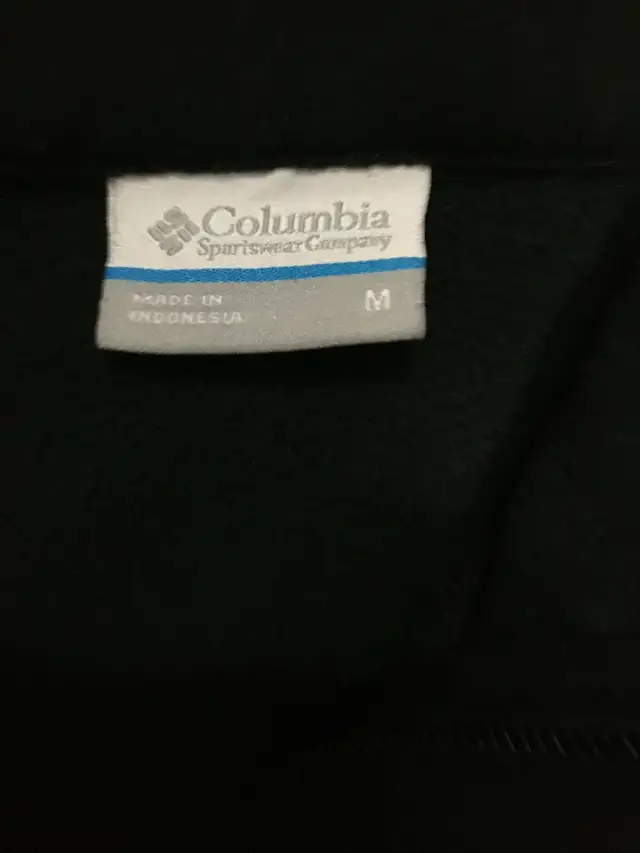 Columbia Women’s Ladies Winter Jacket Medium  in Women's - Tops & Outerwear in Calgary - Image 4