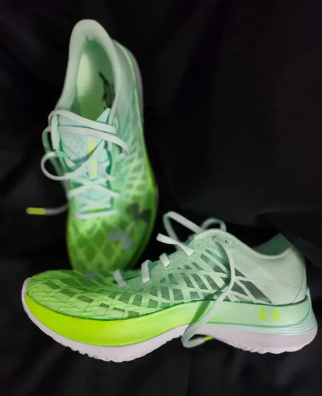 Under Armour Flow Velociti Elite,  "Limited Edition  in Men's Shoes in City of Toronto - Image 4