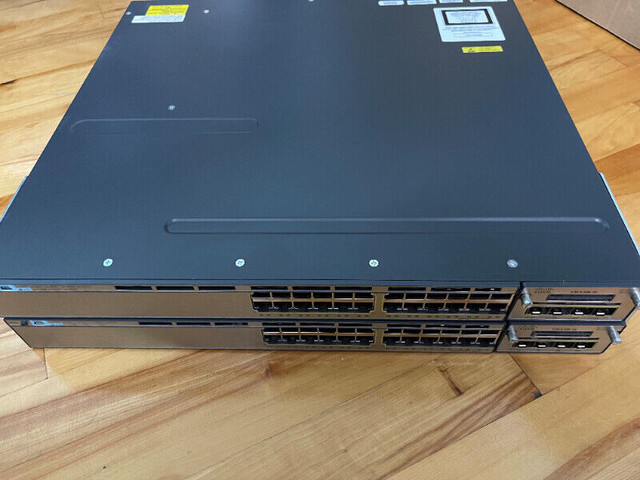 2 x Cisco 3750X Layer3 switch + stacking dans Réseaux  à Ville de Montréal