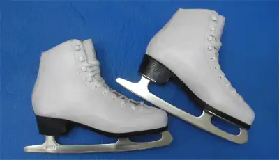 ESPRIT New Women's Skates Size-10.5 (Inner Length 26.5cm/ 10.4'', View more