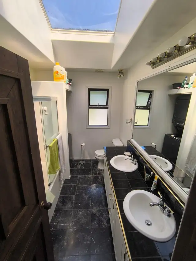 2 bedroom suite available Sept 15  in Long Term Rentals in Sunshine Coast - Image 6