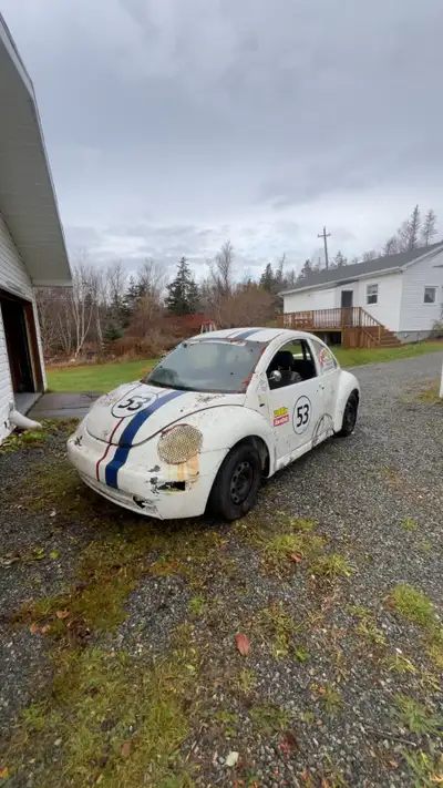 I am selling my 2002 Volkswagen beetle stock car. I got the car as a project to work on but there ar...