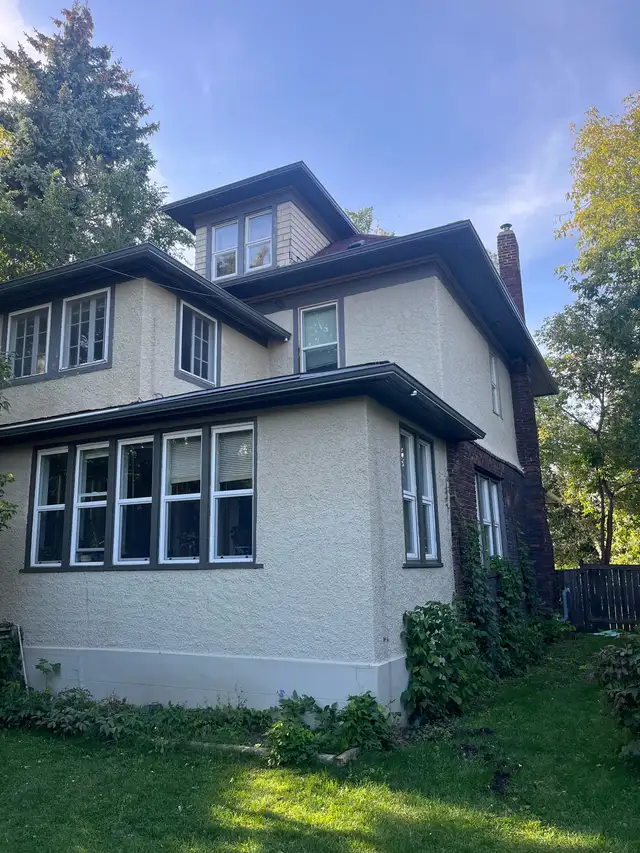 Soffit Fascia Eavestrough Siding 