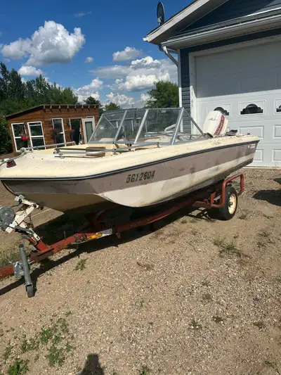 1980 15’ sea sport open bow with 70hp Johnson. The trim and tilt need work. Include trailer, fish fi...