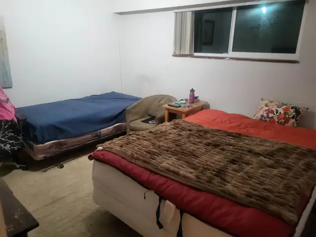 Space available in a shared room in Burnaby Holdom in Room Rentals & Roommates in Burnaby/New Westminster - Image 6