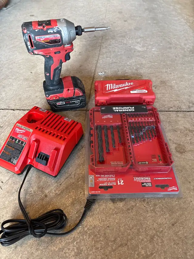 Milwaukee Impact Driver Kit in Power Tools in Markham / York Region - Image 2