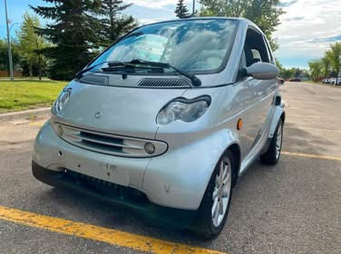 2006 DEISEL SMART FORTWO 3Cyl 2DOOR heated seats active Lo/KM in Cars & Trucks in Edmonton