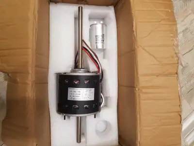 Motor and capacitor new replacement for RV air conditioning pickup in Oshawa $60