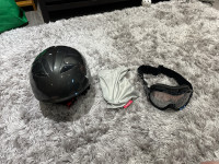 Youth/kids Snowboard goggles and helmet