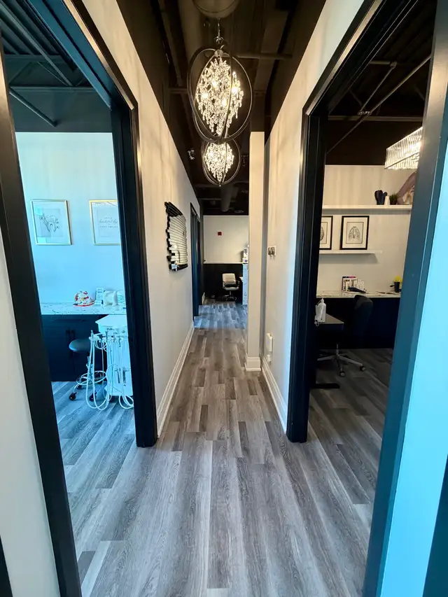 Treatment Room for Rent – Boutique Medical Wellness Clinic in Commercial & Office Space for Rent in Mississauga / Peel Region - Image 5