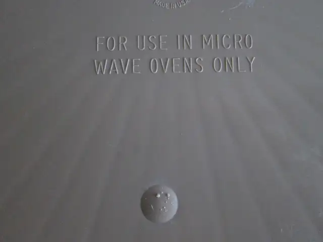 Bacon Microwave Tray Rack for Cooking in Kitchen & Dining Wares in London - Image 6