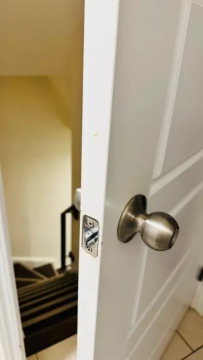 Private Rooms for Rent - Brampton