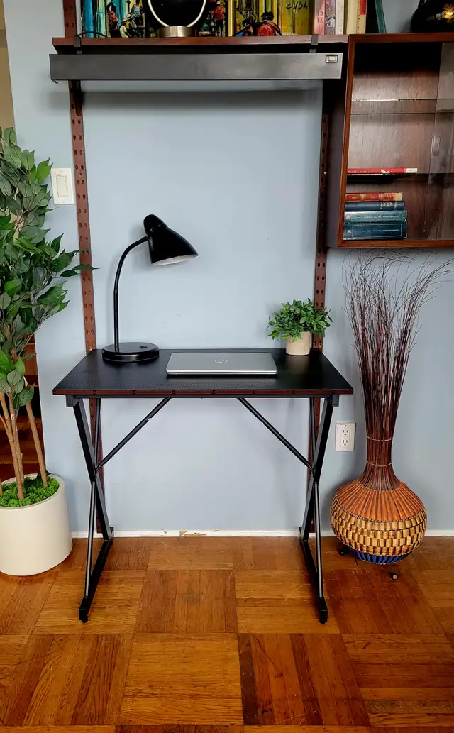 Modern Carbon Fiber Computer Desk (Brand New) in Desks in Downtown-West End - Image 3