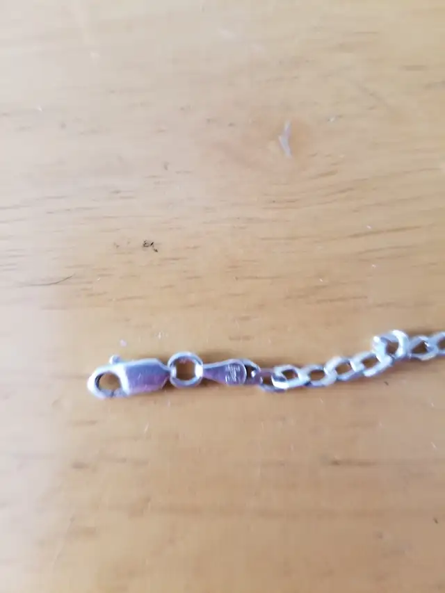 10K White Gold Bracelet in Jewellery & Watches in Ottawa - Image 5