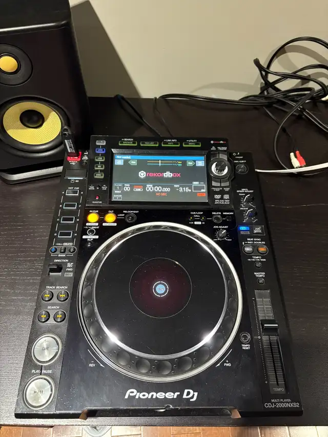 CDJ 2000 NXS 2 in Performance & DJ Equipment in Markham / York Region - Image 2