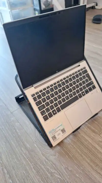 Foldable adjustable laptop stand, View more