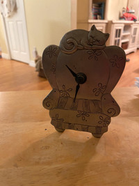 Vintage Seagull Pewter clock