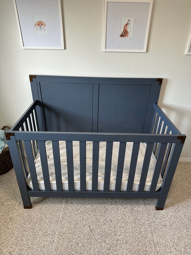 Navy blue adjustable height crib in Cribs in St. Albert - Image 2