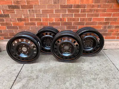 Steel tire rims 17” x 7.5” for Dodge/Chrysler , 5 bolt pattern. $160.00 or best offer.
