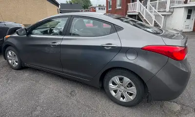 Bonne petite voiture Bien entretenu Démarreur à distance