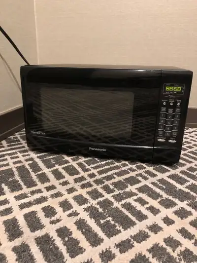Panasonic Microwave Oven NNSN668B, View more