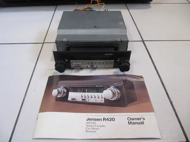 Classic Rare Jensen R420 AM/FM Cassette Car Stereo Circa 1979 in Arts & Collectibles in Mississauga / Peel Region - Image 3