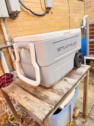 One portable storage box, View more