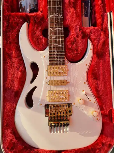 2024 Ibanez Pia - Mint, View more