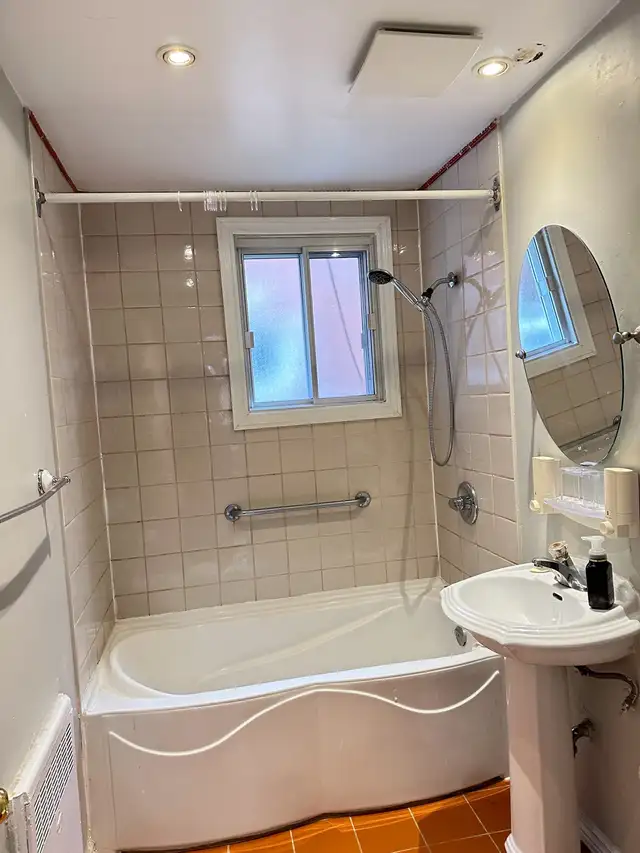 Chambre a louer in Room Rentals & Roommates in City of Montréal - Image 6