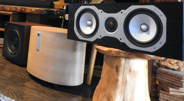 KEF PSW 2500, 10" Subwoofer Oak in Speakers in Markham / York Region - Image 3