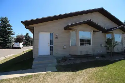 Starthmore Home for rent -3 Bdrm Fully Furnished, All included