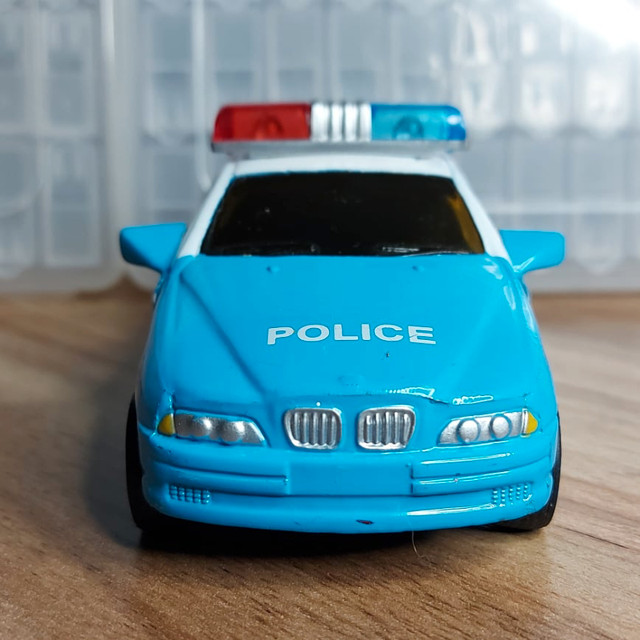 Blue #3819 Police Car - Doors Open, Lights & Sounds - $15.00 in Toys & Games in Belleville - Image 2