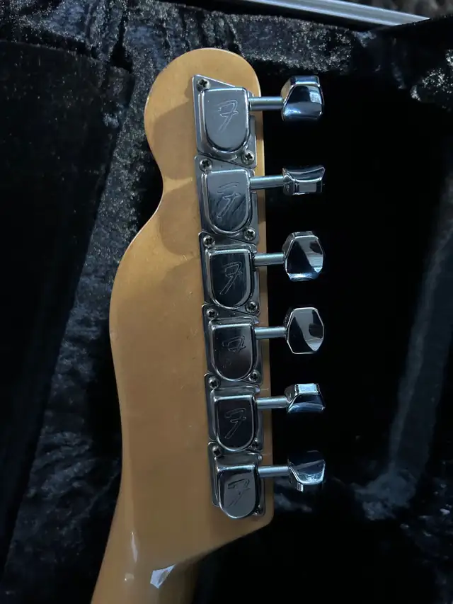 1978 fender telecaster  in Guitars in City of Montréal - Image 7