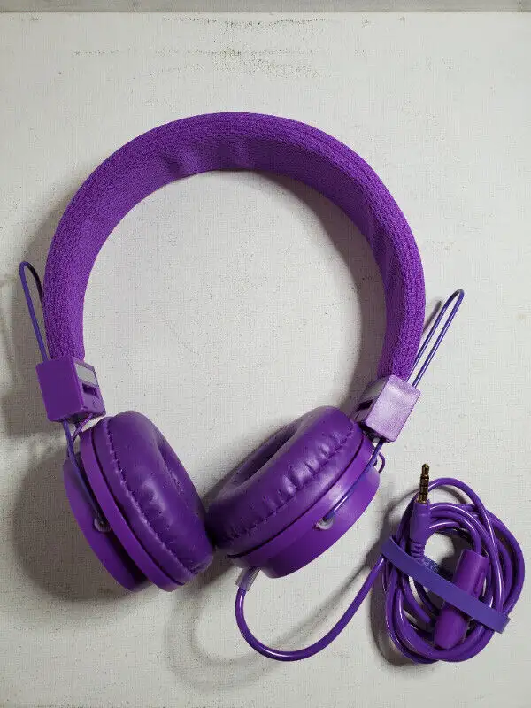 Adjustable Headphones purple brand new/écouteurs ajustable neuf in Headphones in West Island - Image 2