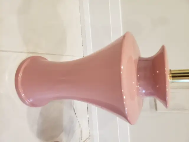 2 Vintage 1980s Pink Table Lamps in Indoor Lighting & Fans in Markham / York Region - Image 9