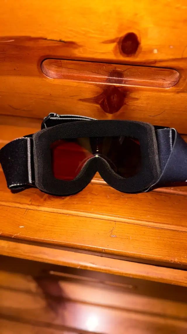 Snow Goggles  in Ski in Whistler - Image 4