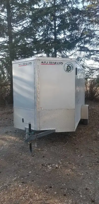 Dark horse cargo trailer 7' x 12' great shape.