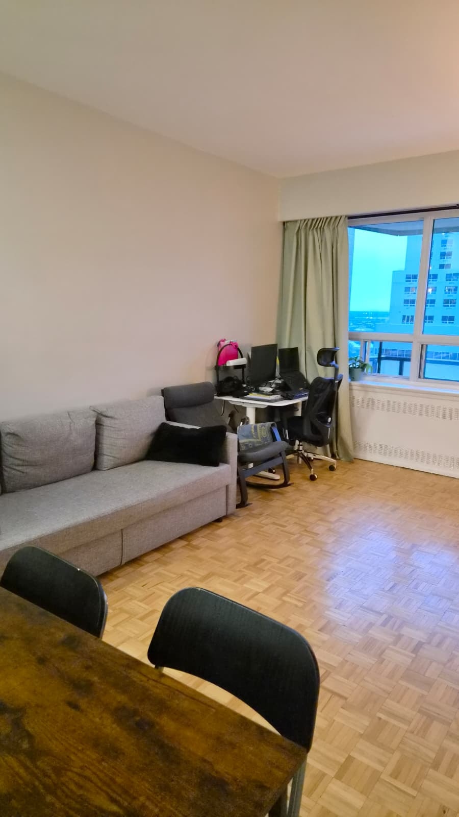 2 1/2 for Rent - Lease Transfer for December 4