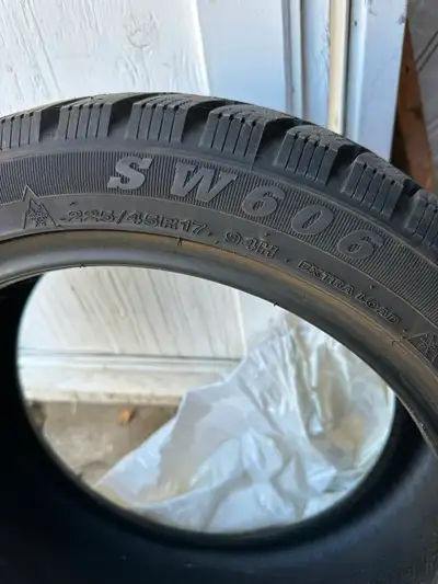 Set of 4 winter tires size 225/45R17 94H Great condition, used not even one whole winter. $120 Set o...