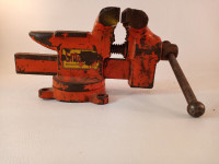 Vintage Smart's Brockville Ont. 3 inch Bench Machinist Vise