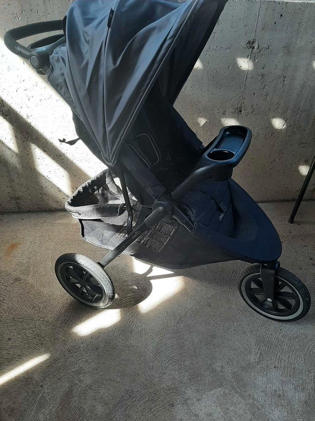 Kids stroller for sale in Strollers, Carriers & Car Seats in Windsor Region - Image 2