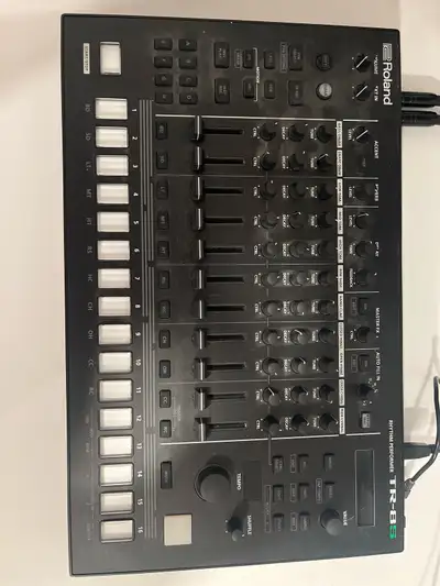 Roland  TR-8S Drum Machine, View more