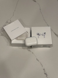 Apple AirPods Pro (Gen 1) in like new, excellent condition